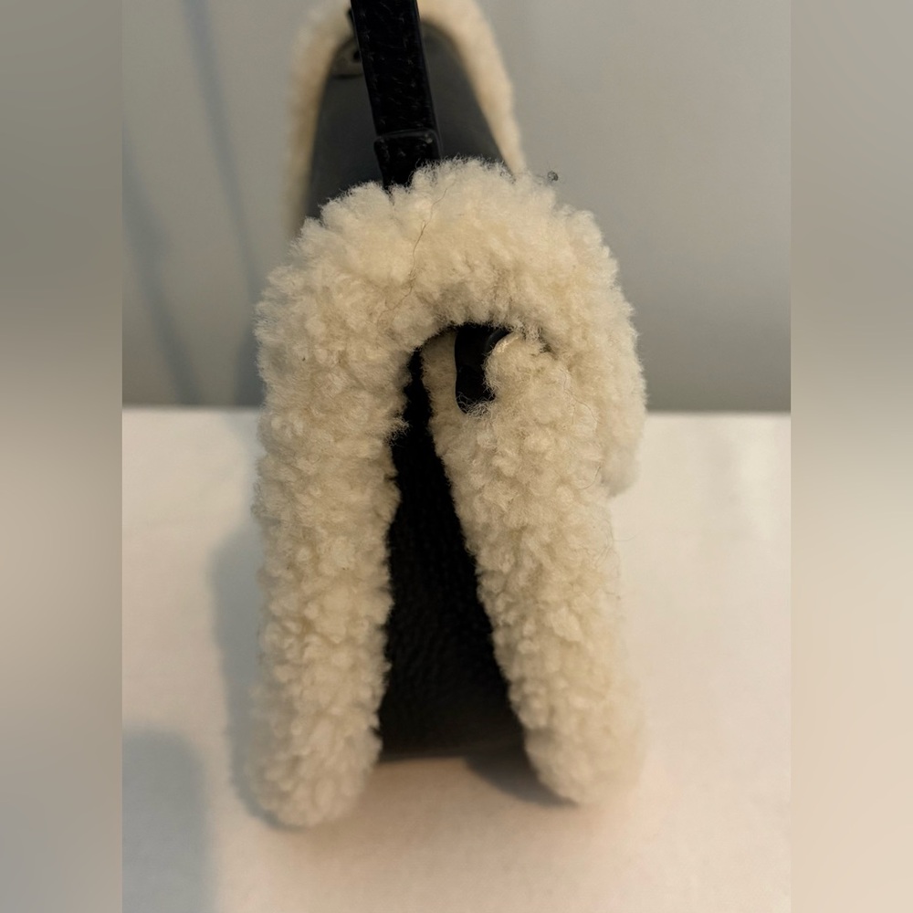 Ugg Heritage Sheepskin Trim Crossbody Bag Black Leather Cream Trim - Picture 6 of 16